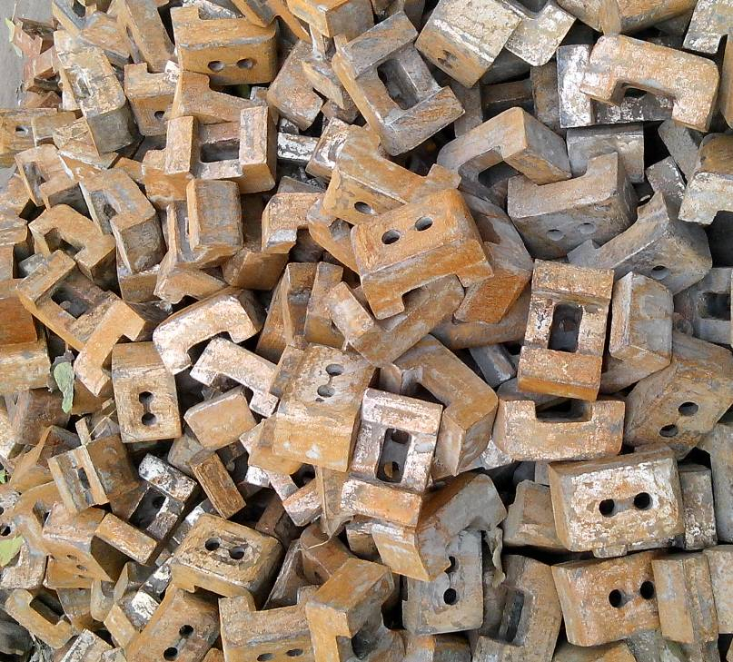 高釩細(xì)碎機錘頭